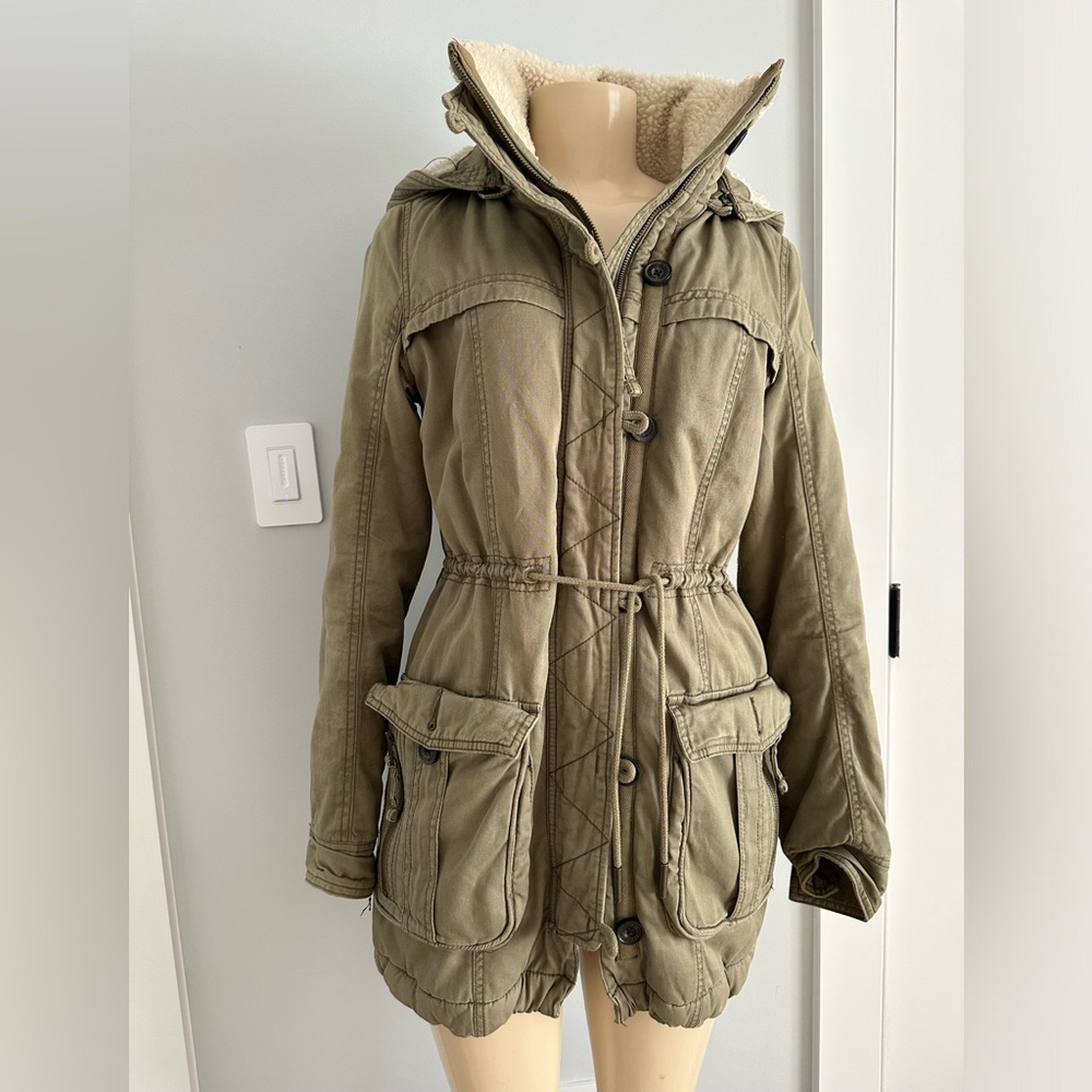 Abercrombie Sherpa army green jacket size S
